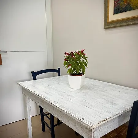 Monolocali Santa Maria Apparente تْشيفيتانوفا ماركي