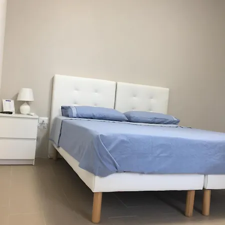 Monolocali Santa Maria Apparente تْشيفيتانوفا ماركي