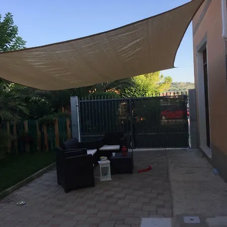 Monolocali Santa Maria Apparente 4* تْشيفيتانوفا ماركي