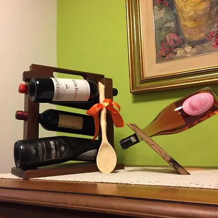 فندق مبيت وإفطار Monolocali Santa Maria Apparente 4*