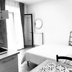 Monolocali Santa Maria Apparente 4*