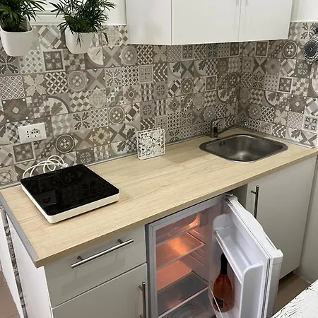Monolocali Santa Maria Apparente Nocleg ze śniadaniem Civitanova Marche