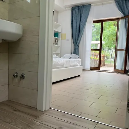 Monolocali Santa Maria Apparente Nocleg ze śniadaniem 4*