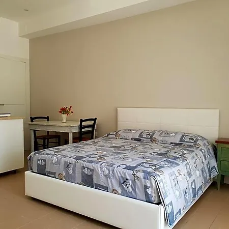 Monolocali Santa Maria Apparente Bed & Breakfast